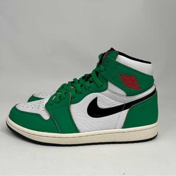 Nike Air Jordan 1 Retro High OG WMNS “Lucky Green” 2023 - Picture 9 of 10